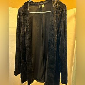 Divided Crushed Velvet Flowy Blazer